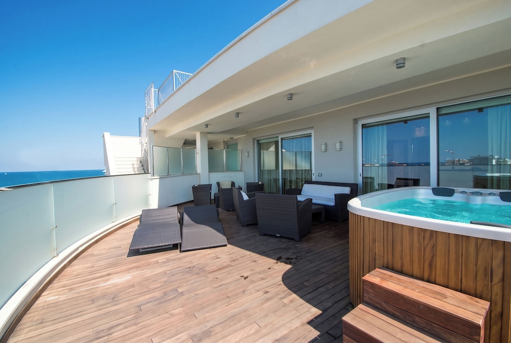 Hotel Premier & Suites 33/60