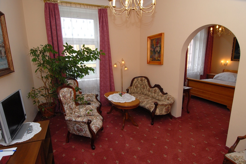 Hotel Opera Prague 49/76