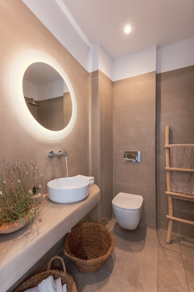 ANEMELA MYKONOS VILLAS & SUITES 48/50