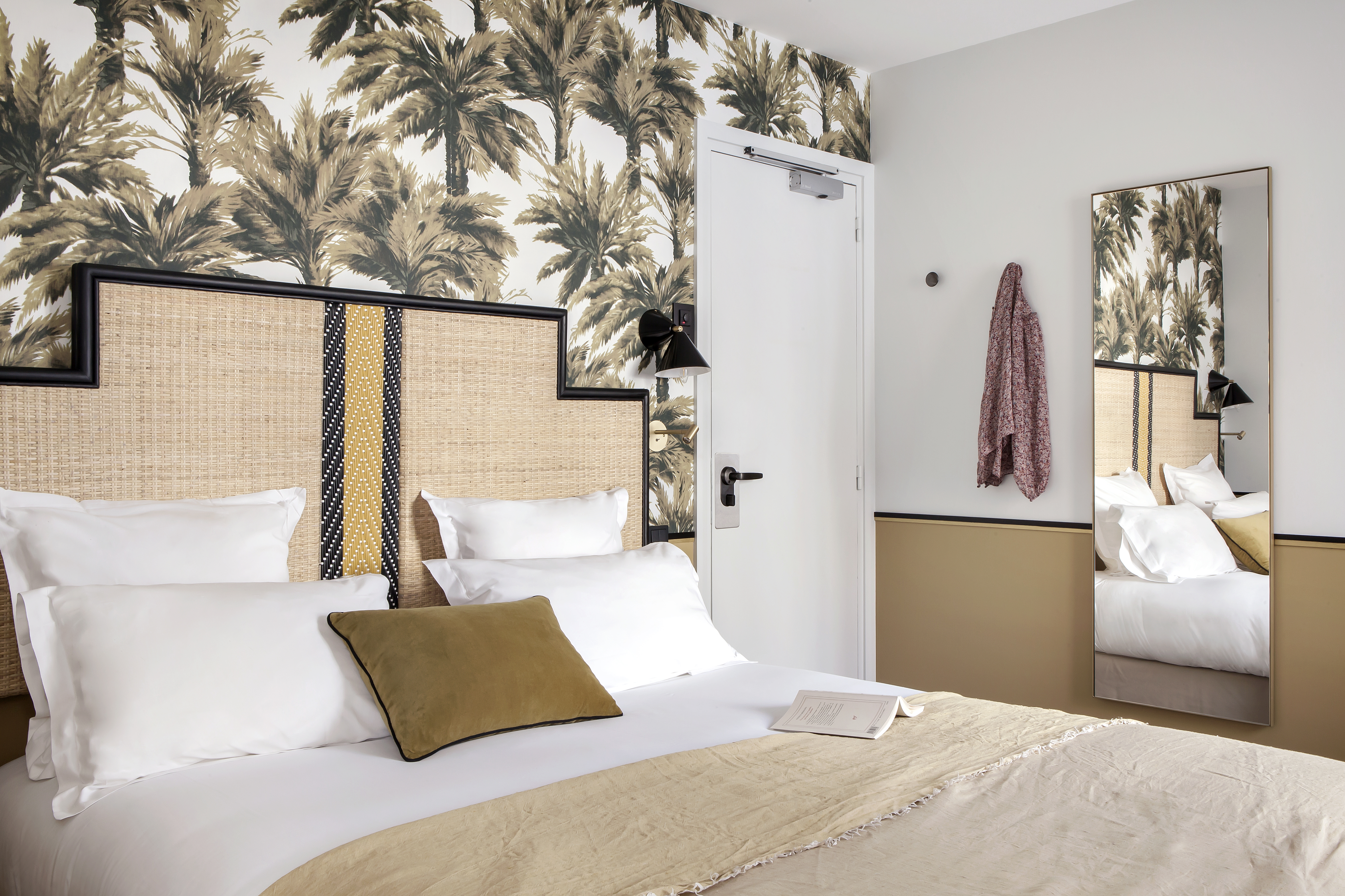 Palm, Deluxe