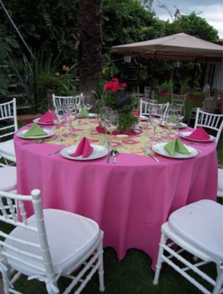 Hacienda de las Flores 36/50