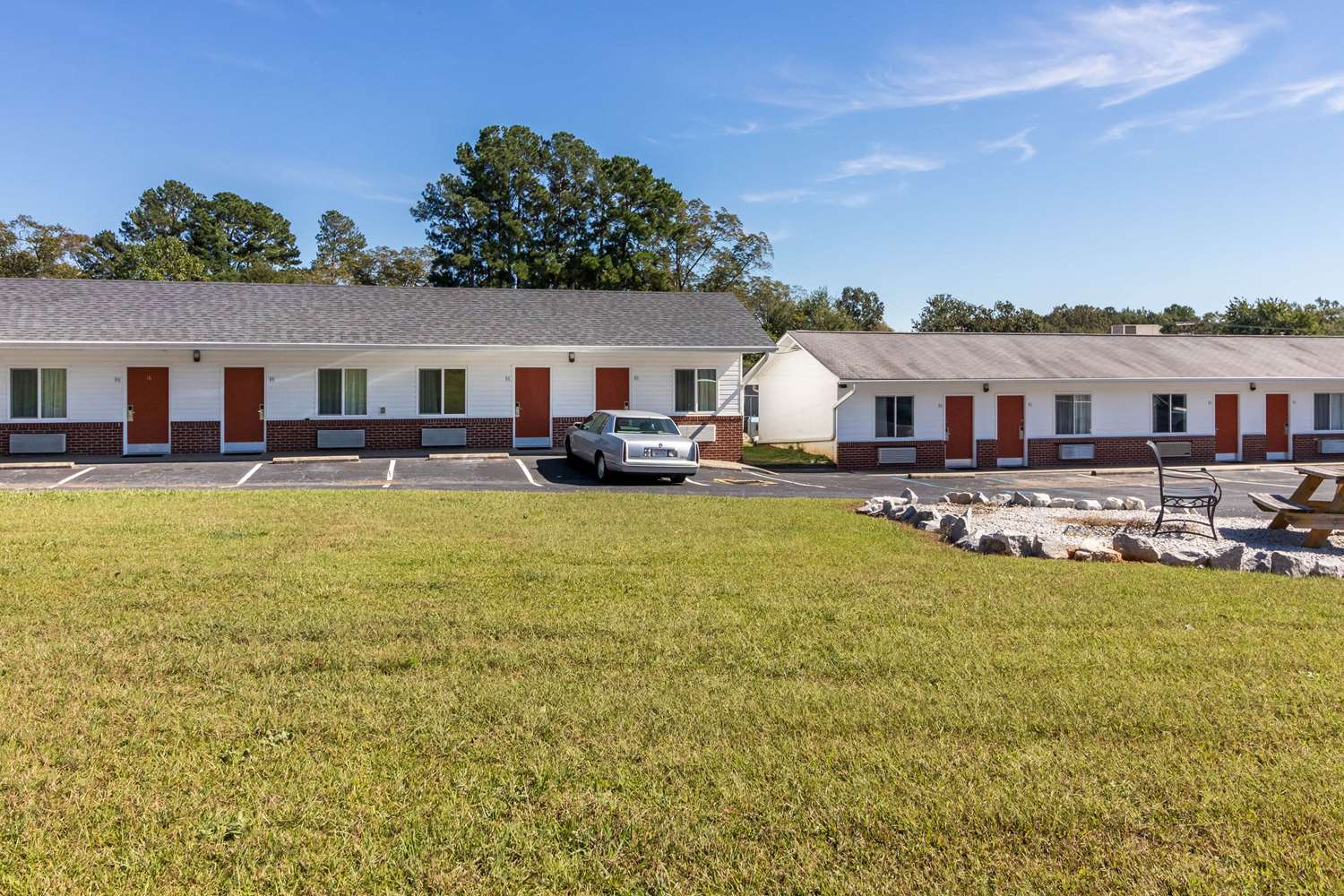 Rodeway Inn and Suites Walhalla SC 7/7