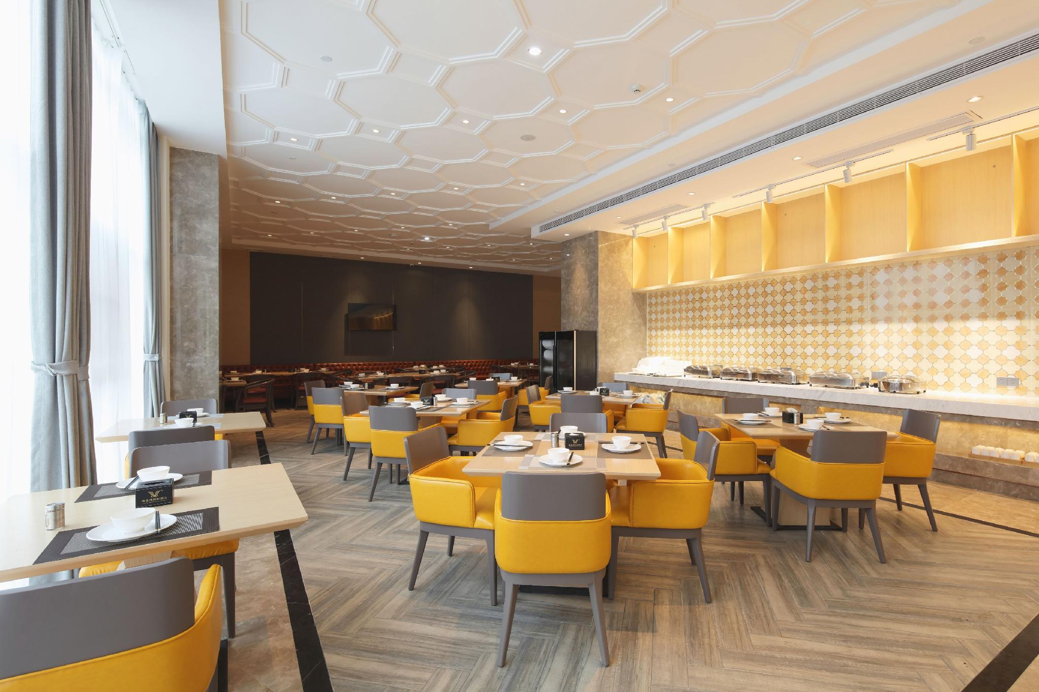 Vienna International Hotel (Chengdu Longquan Automobile City Aviation Academy Branch) 42/45