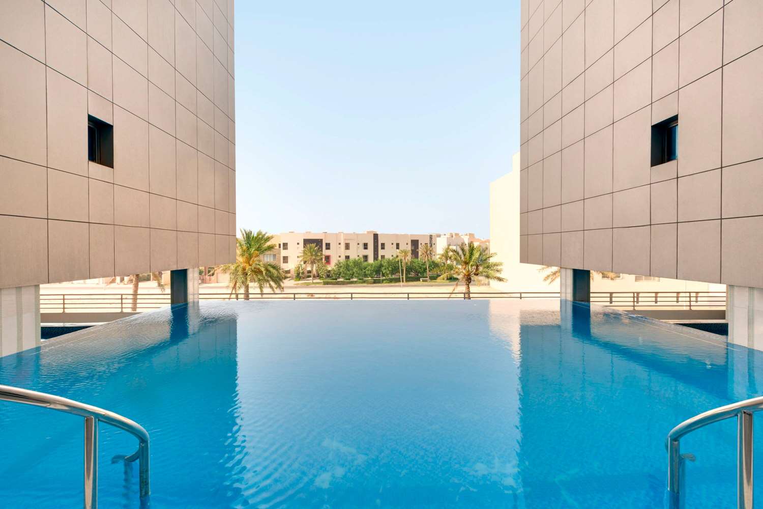 Ramada Hotel & Suites by Wyndham Amwaj Islands Manama 27/61
