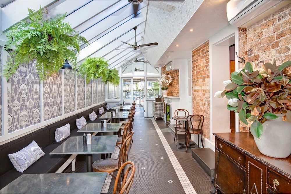 The Hughenden Boutique Hotel 56/76