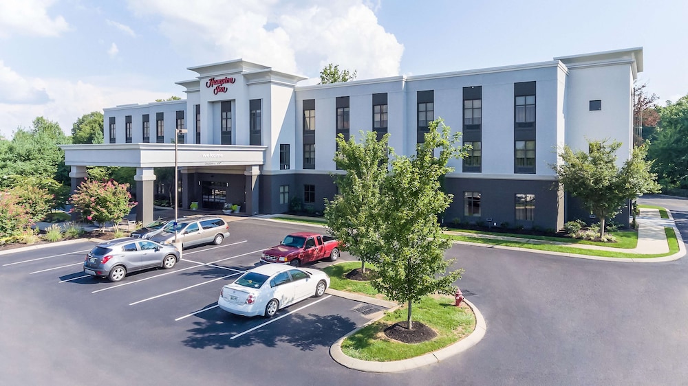 Hampton Inn White House 47/55