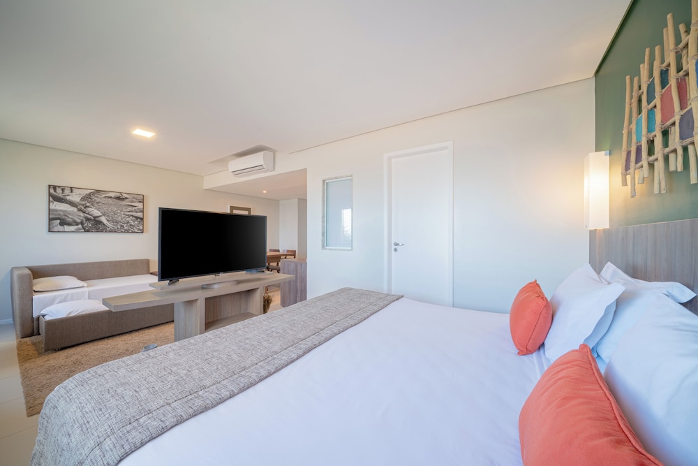 Master, Suite, Double Bed, Sofa, Bathtub