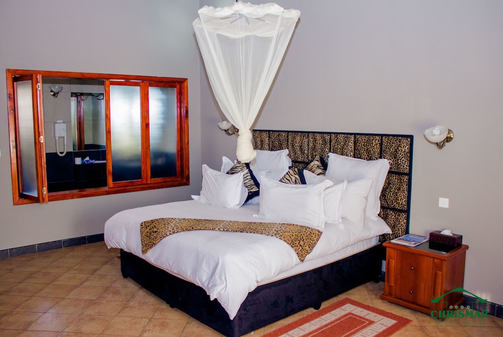 DELUXE, SUITE, KING BED