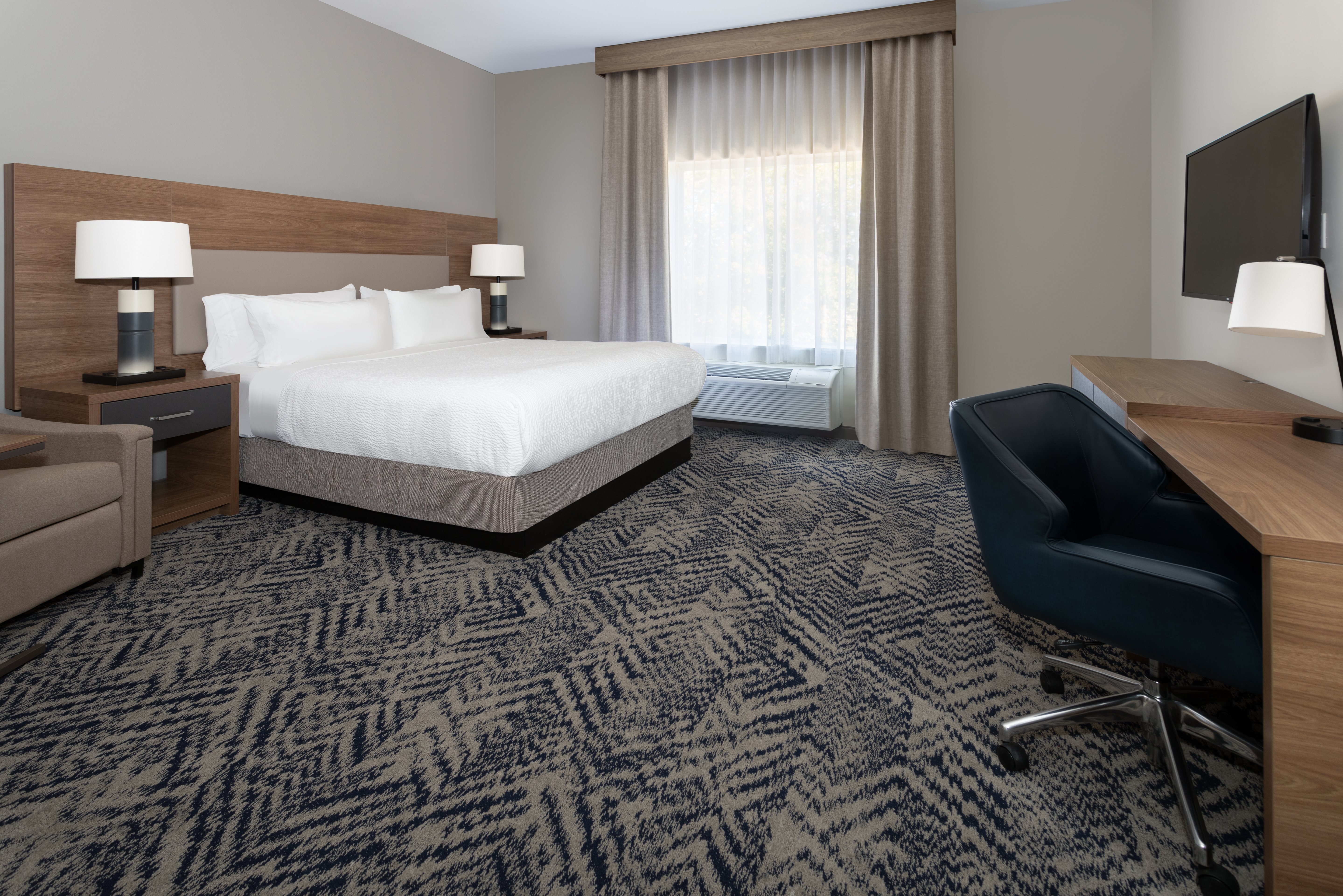 Studio, Suite, King Bed, Accessible