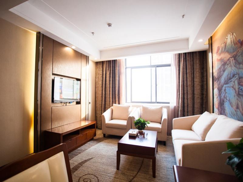 GreenTree Eastern Bozhou Jingwan Wealth Centre Hotel 16/28