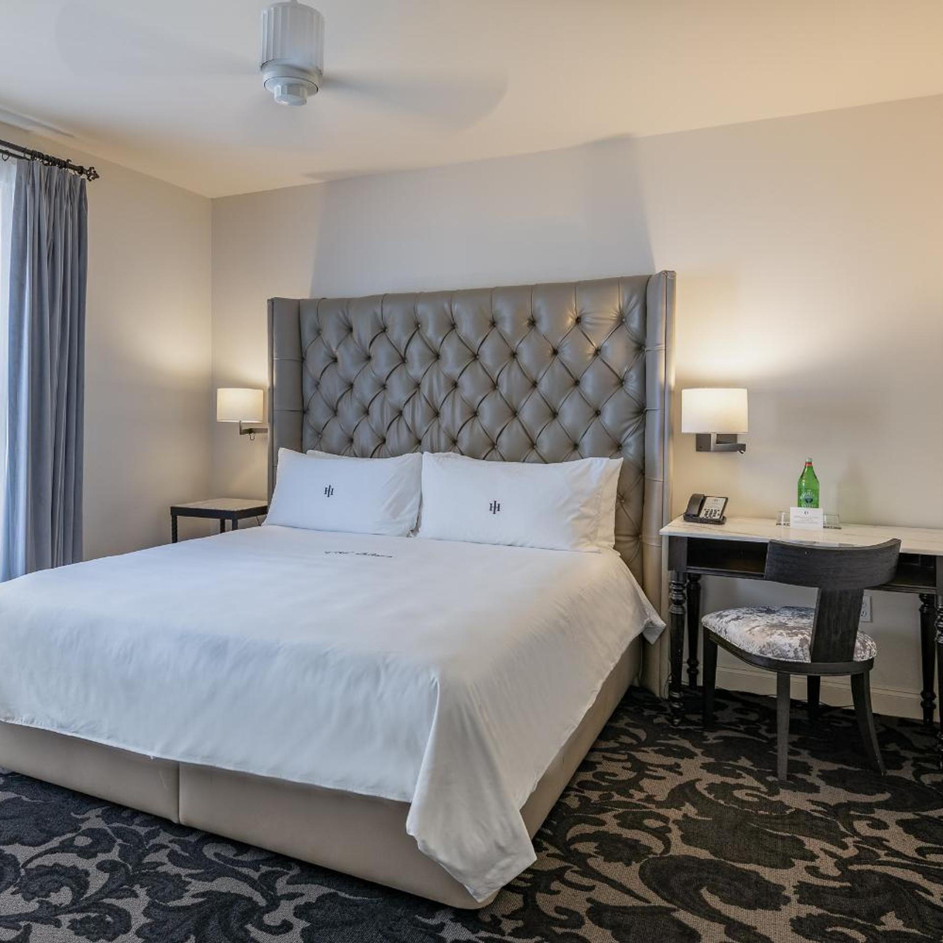 Metropolitan, Master, Suite, King Bed