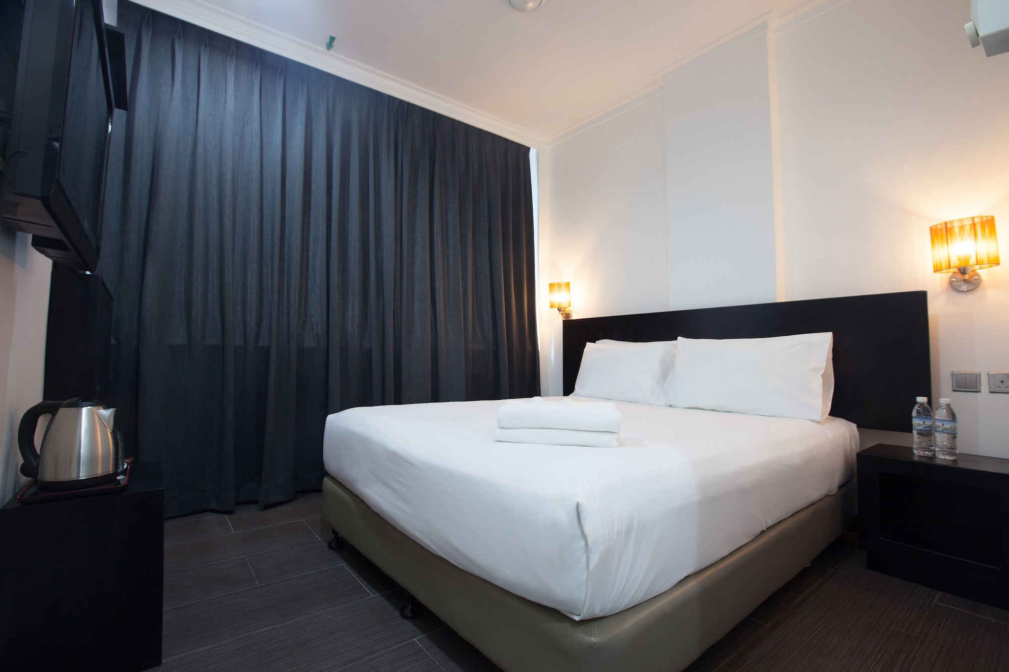 غرفة ديلوكس بسرير كوين، Tune Hotel Waterfront Kuching 3/7