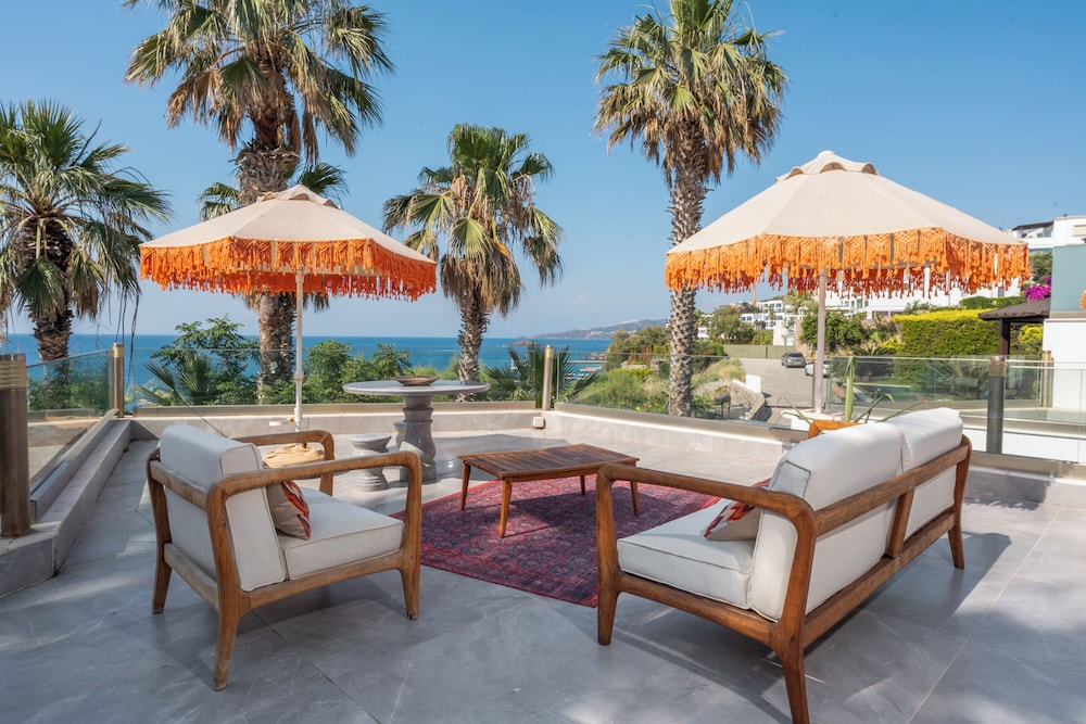 La Brezza Beach & Hotel Yalikavak 25/50