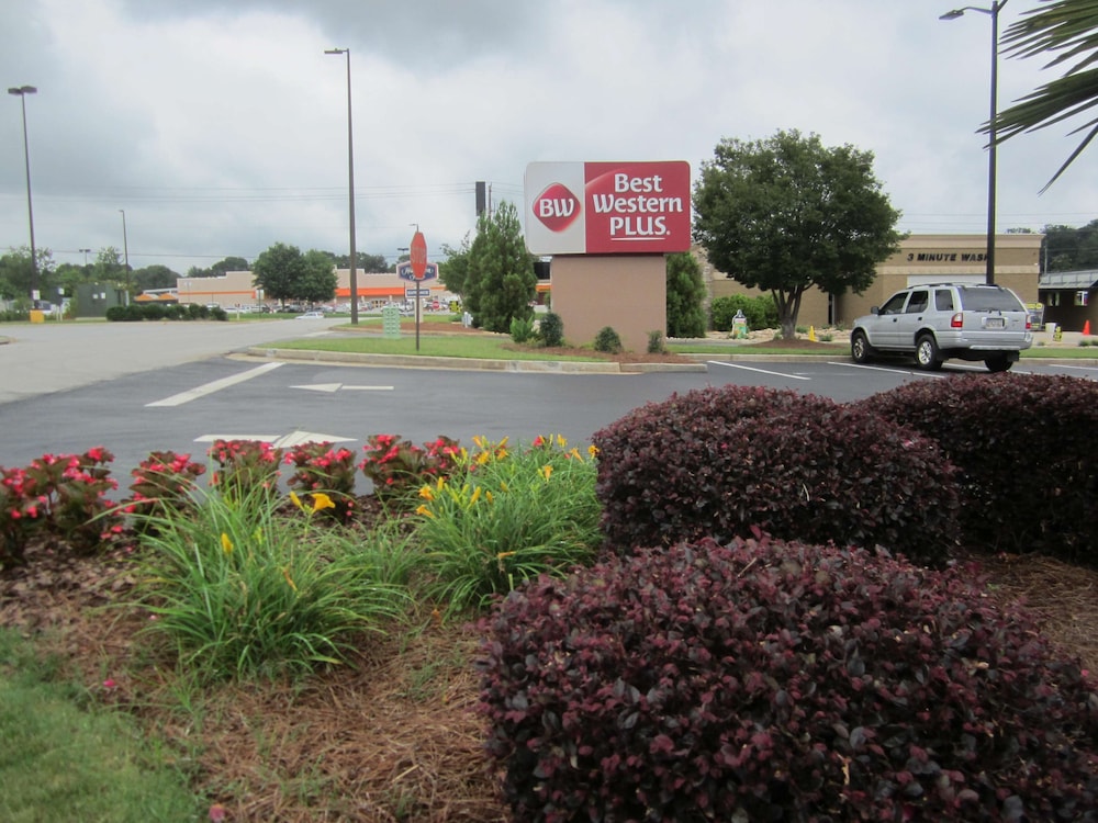 Comfort Inn & Suites Carrollton, GA 11/40