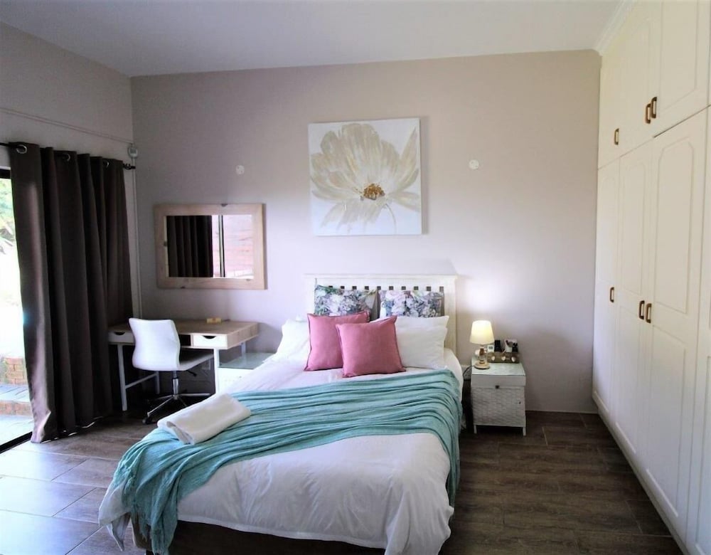 Cove View B&B 5/50