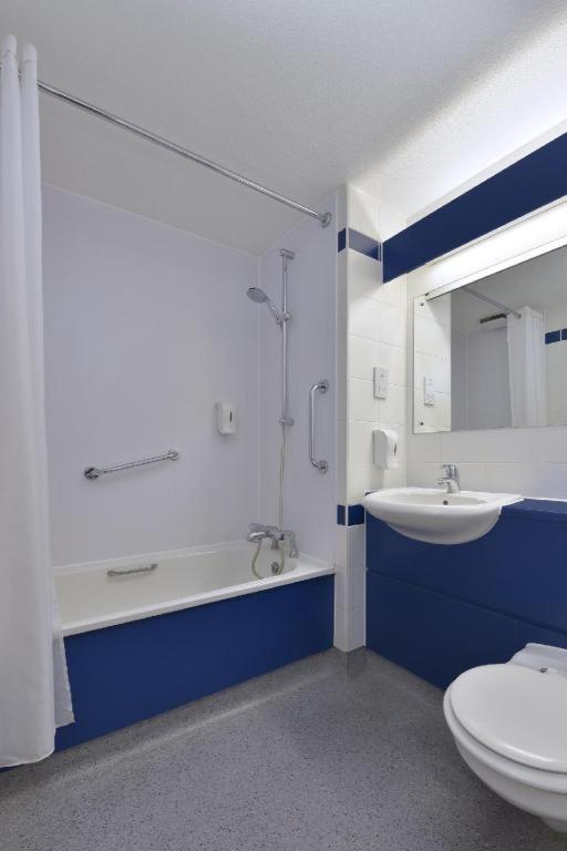 Travelodge Colchester Feering 15/16