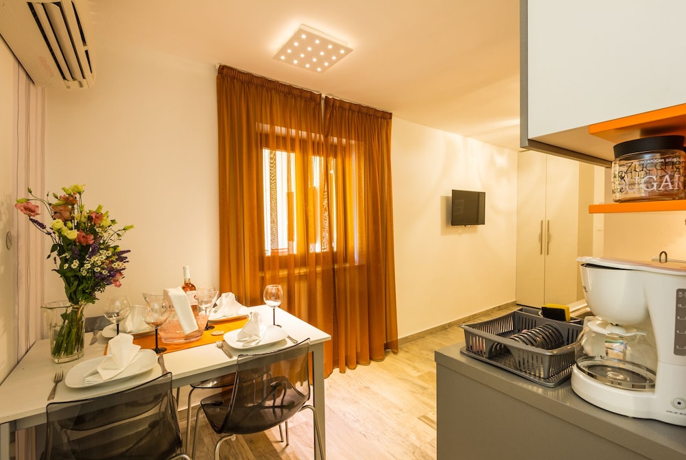 Aparthotel Gimi 62/62