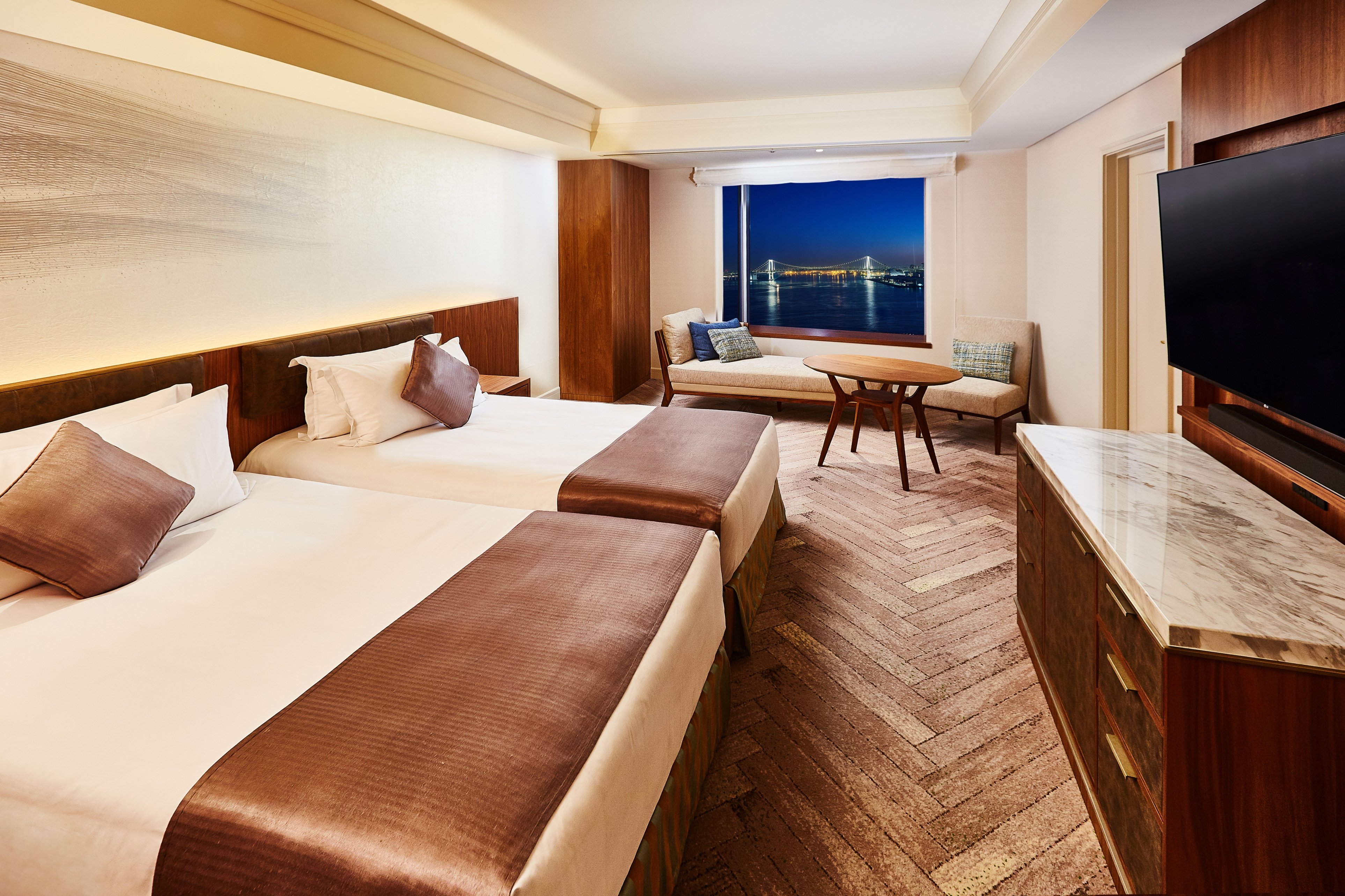 Deluxe, Twin Beds, Bay View