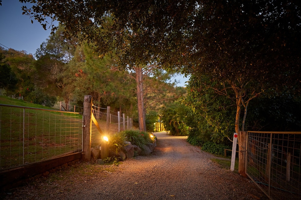 Dayboro Cottages & Llama Walks 31/35