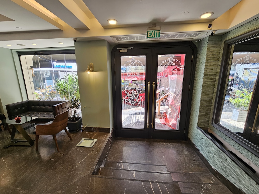 ANTHEMIS HOTEL 54/71