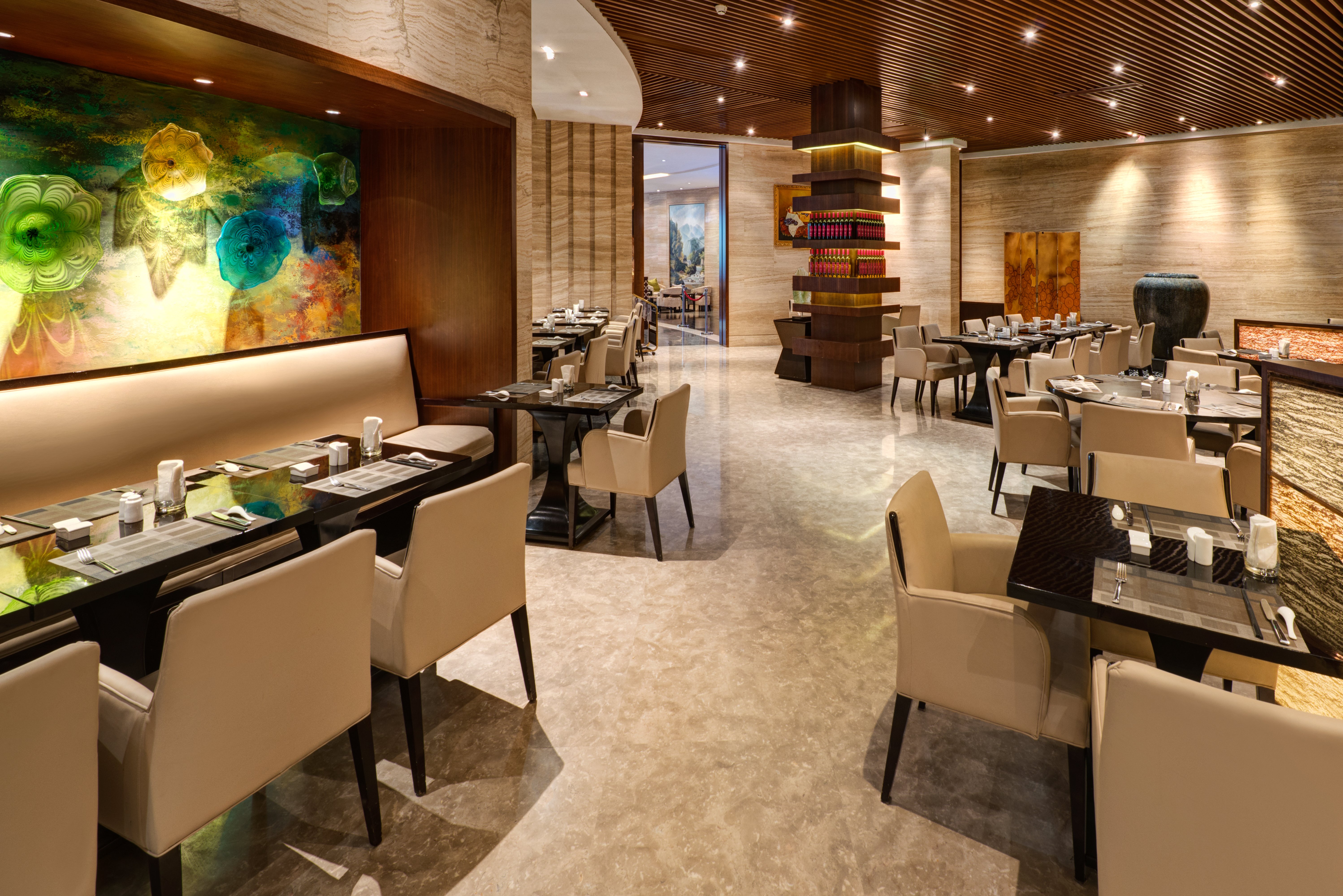 Crowne Plaza Shanghai Noah Square 35/50