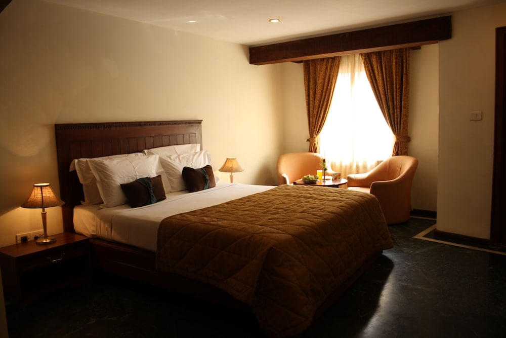 Amrutha Castle Hotel 11/21