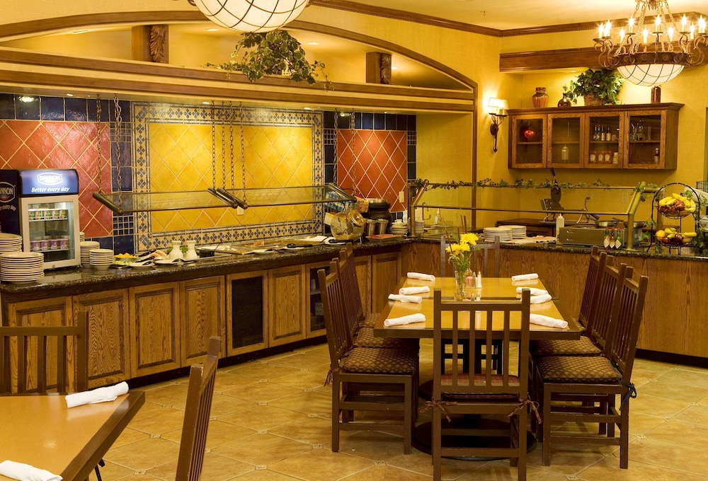 Hilton Garden Inn Phoenix Airport 44/53