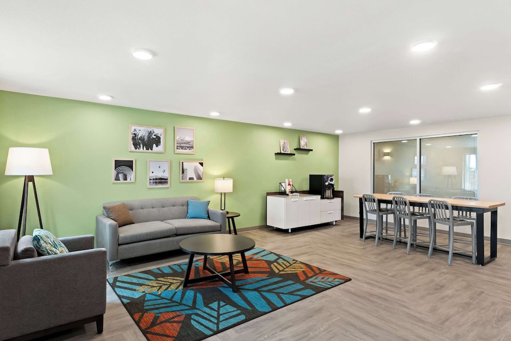 WoodSpring Suites Denver Commerce City 11/20