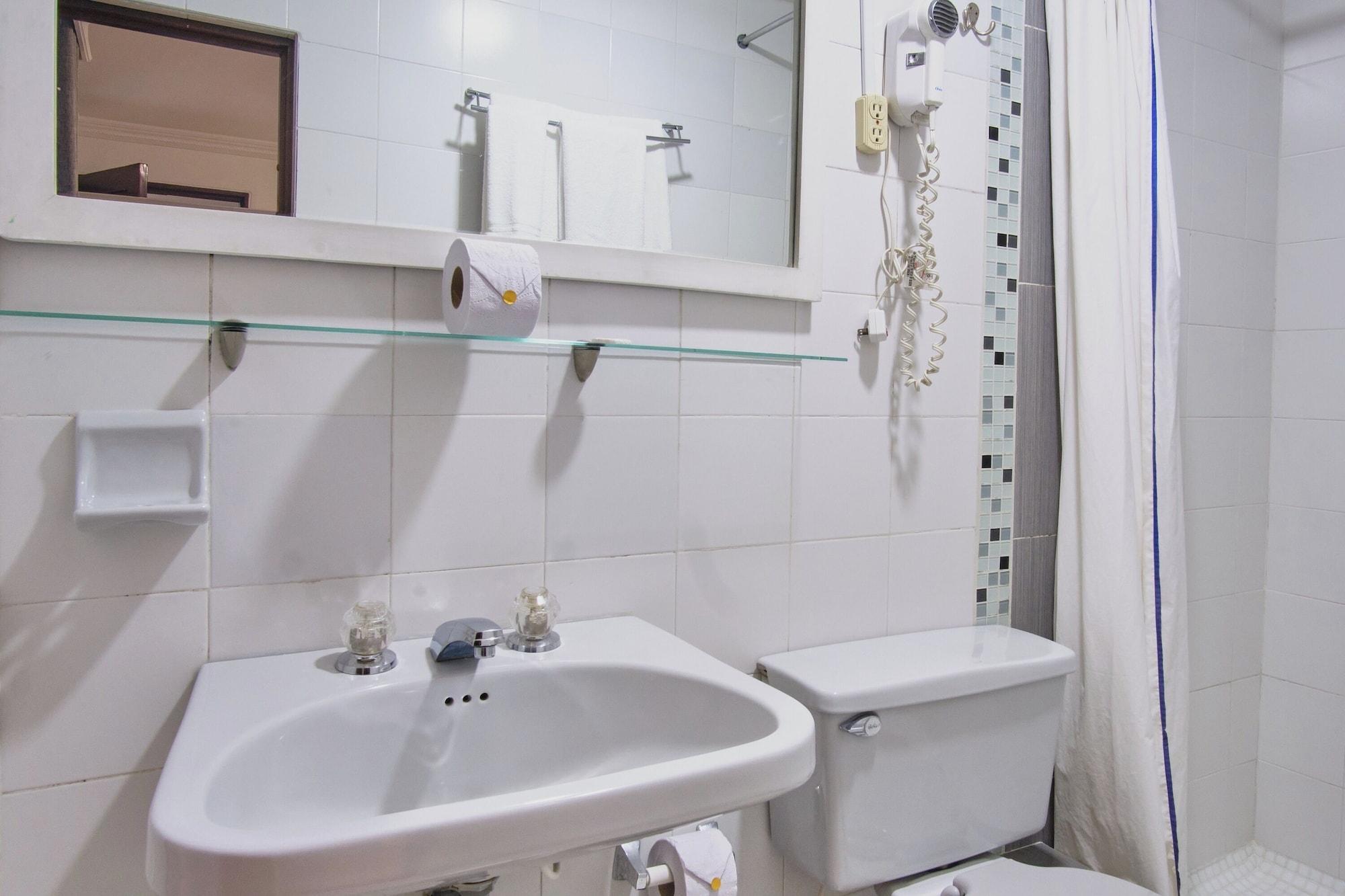 غرفة ثلاثية، Ayenda 1066 Virrey Centro 4/4