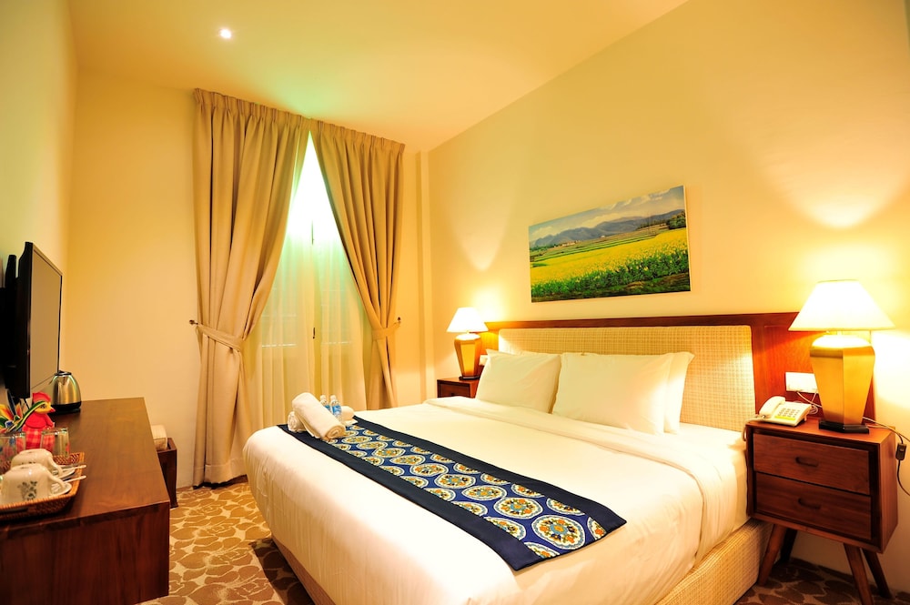 Kapitan Kongsi Hotel 17/50