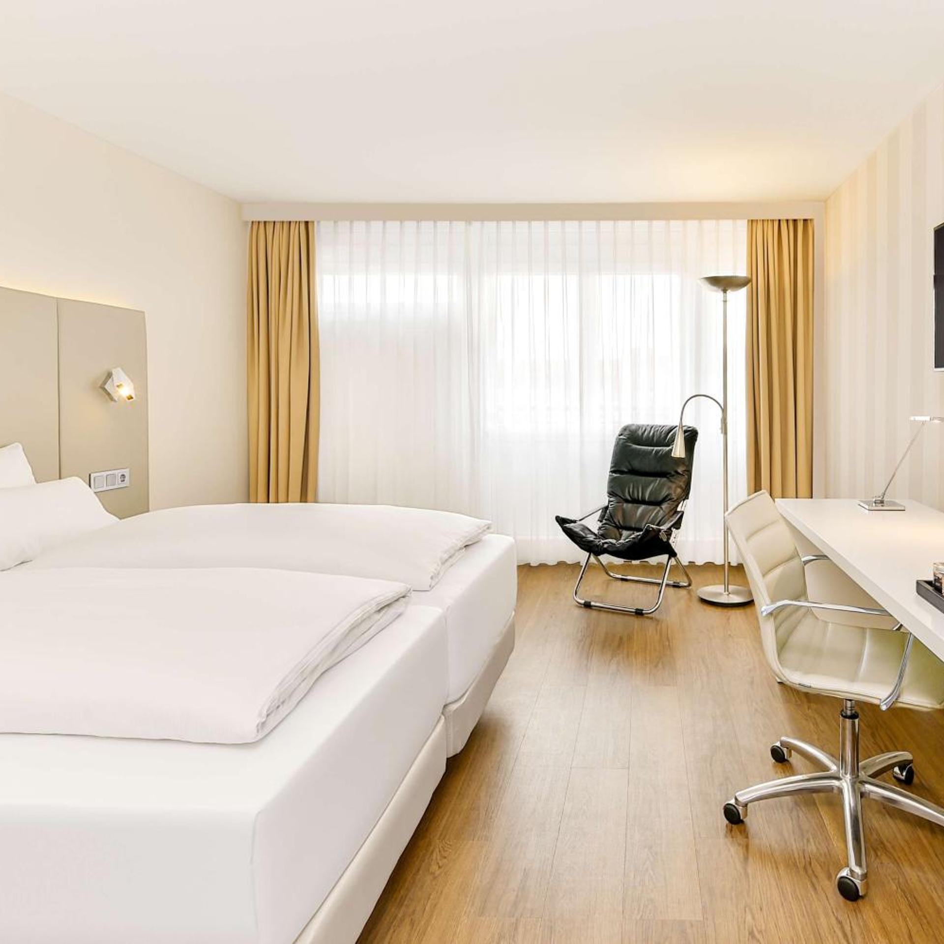 Deluxe, Single Bed