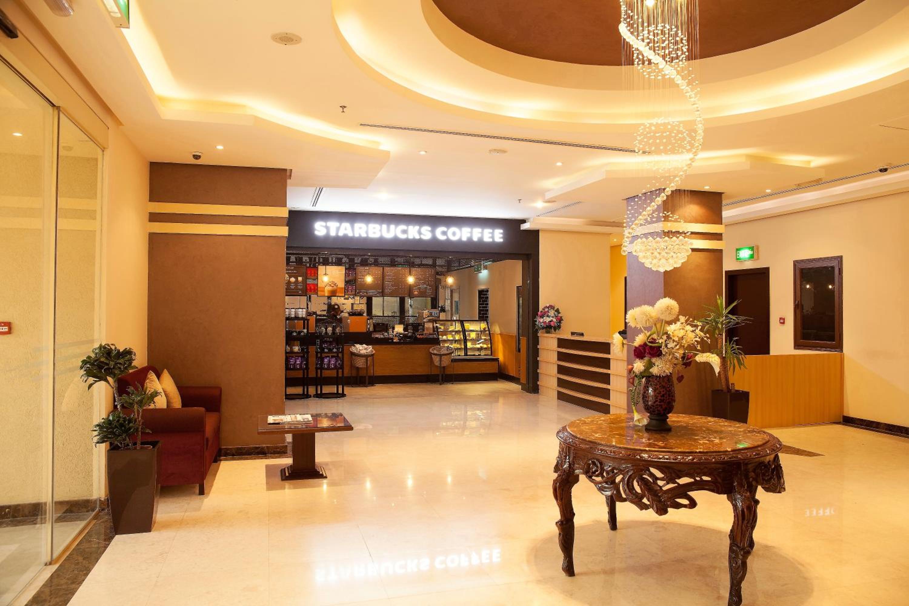 The Venue Residence Hotel - Adults Only 41/45