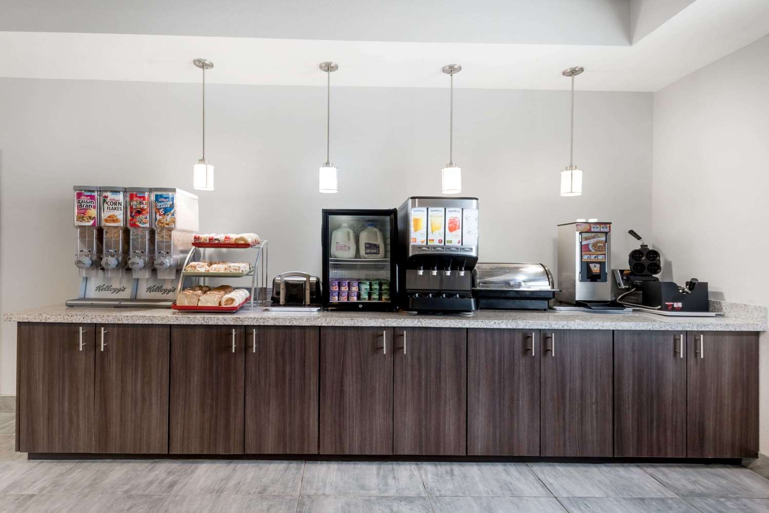 Hawthorn Suites By Wyndham Midland 2/9