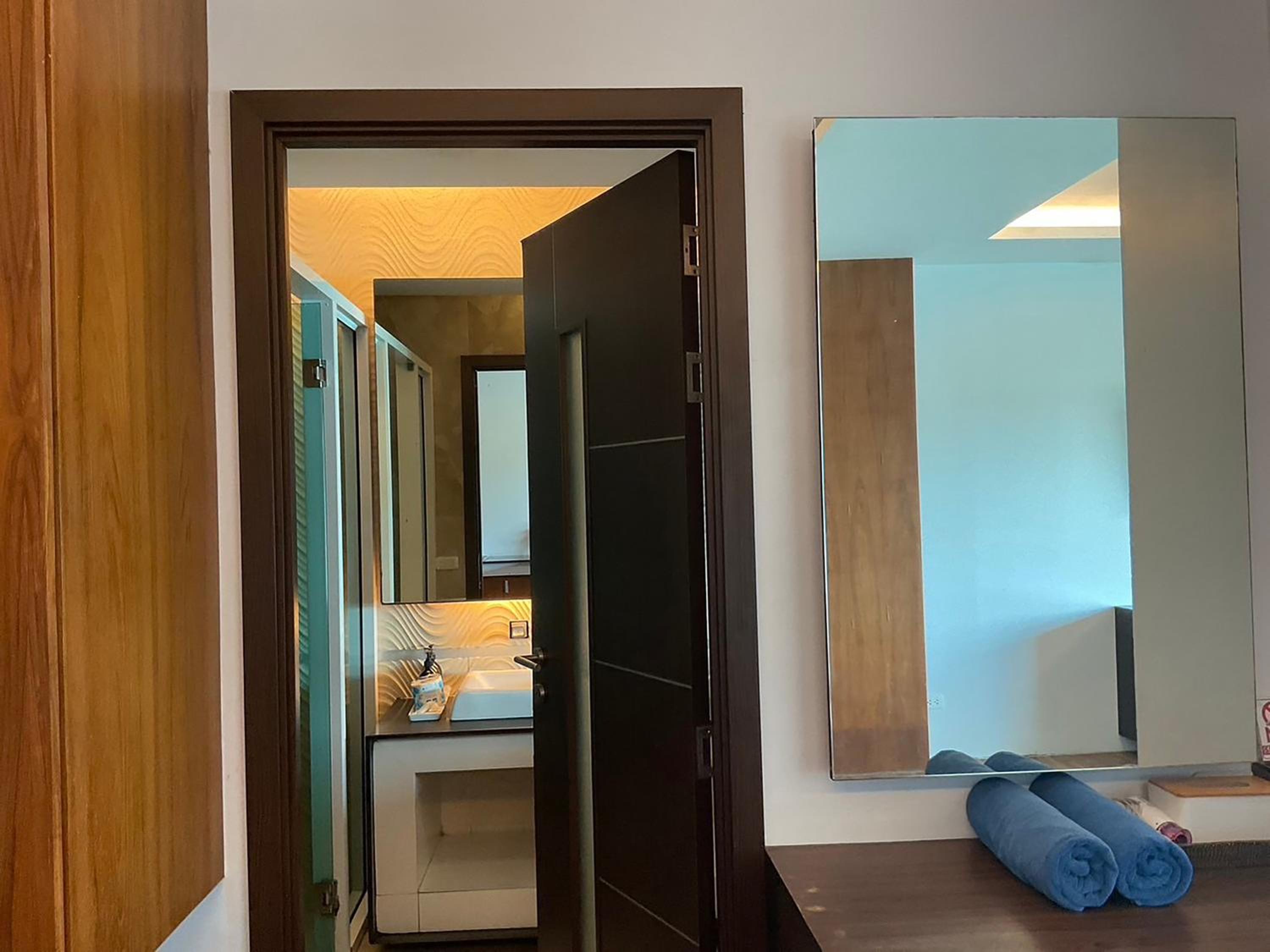 Luxury, King Bed, Sea View, with Pool، Phi Phi Cliff Beach Resort 5/5