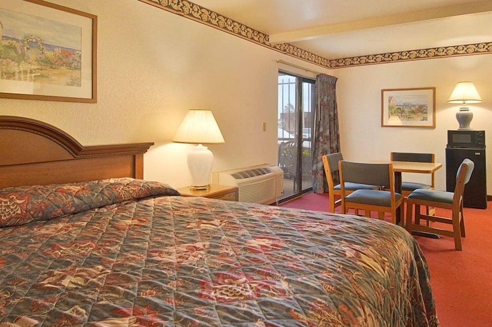 Clarion Pointe Shreveport West 14/45