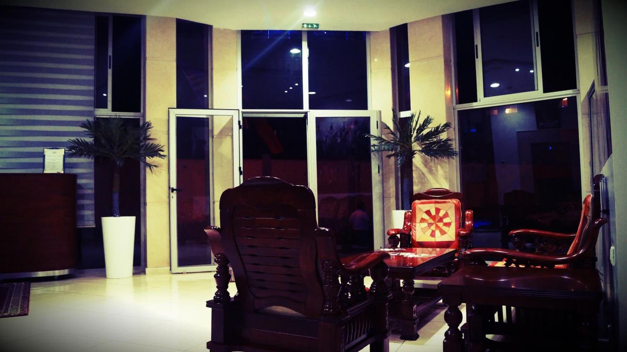 La Place Hotel 27/43
