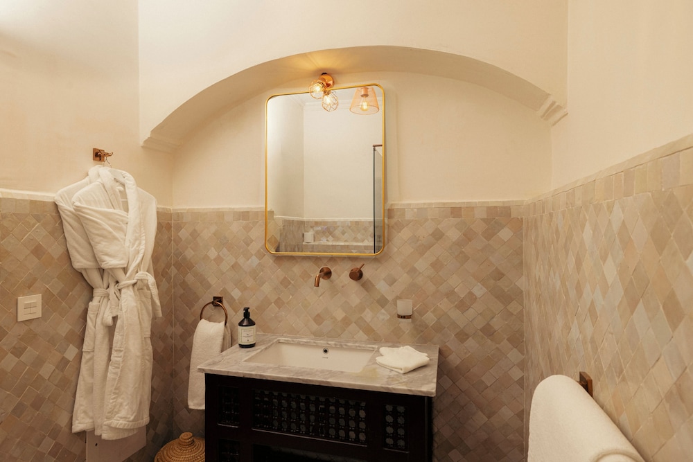 Riad Le Clos Des Arts 72/72