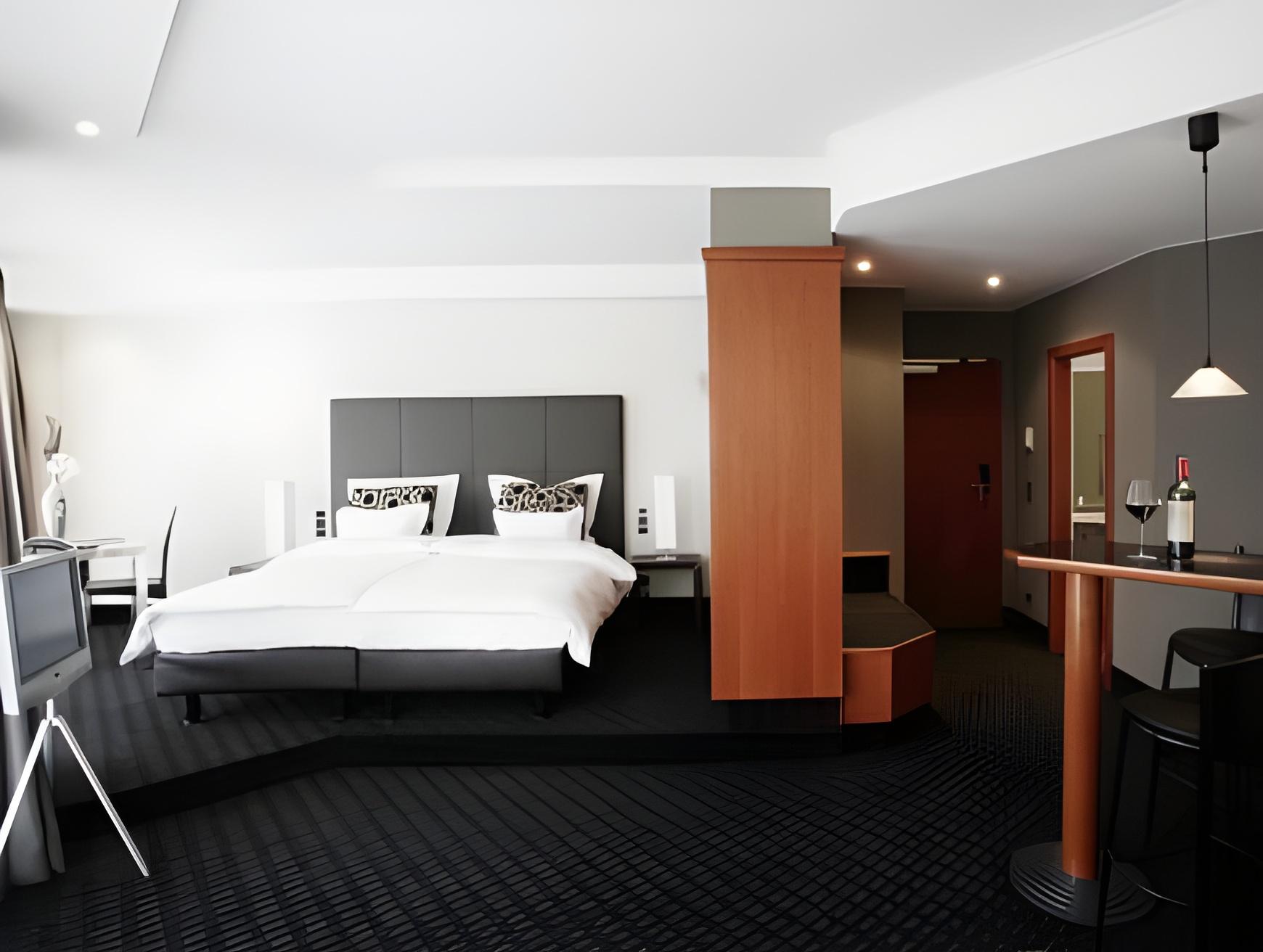 Medium, Double Bed