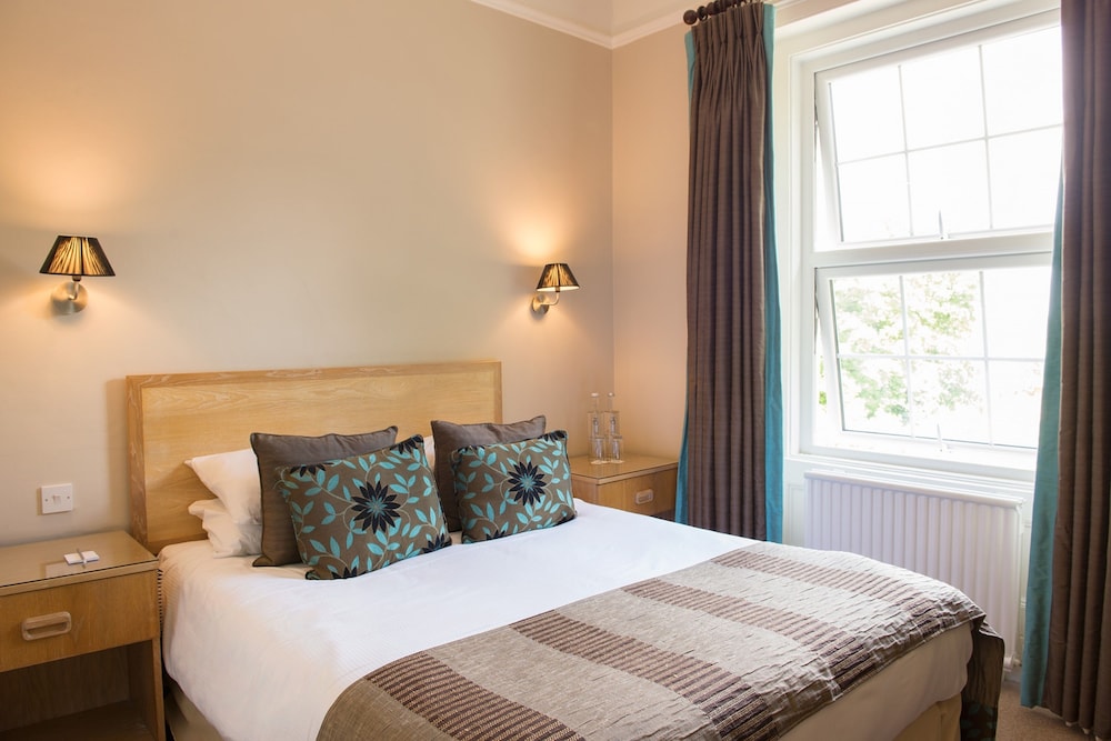 Forest Lodge Hotel, BW Signature Collection 10/40