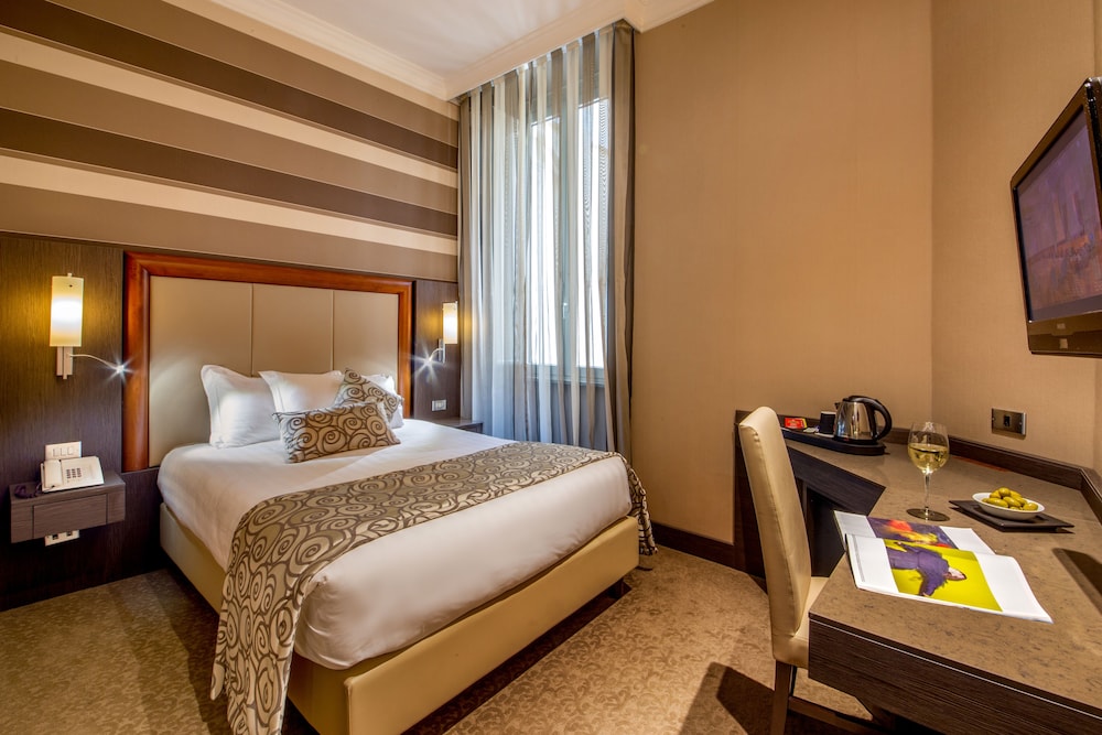 Savoy Hotel Rome 4/34