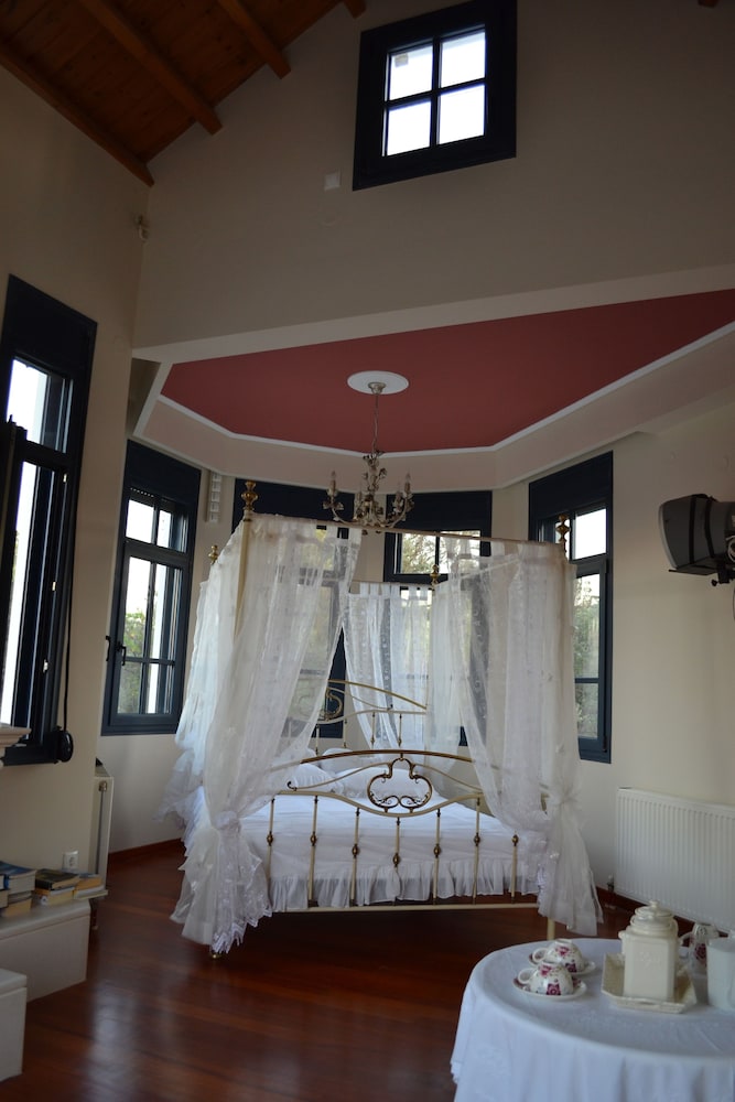 Mikamas Villa 10/45