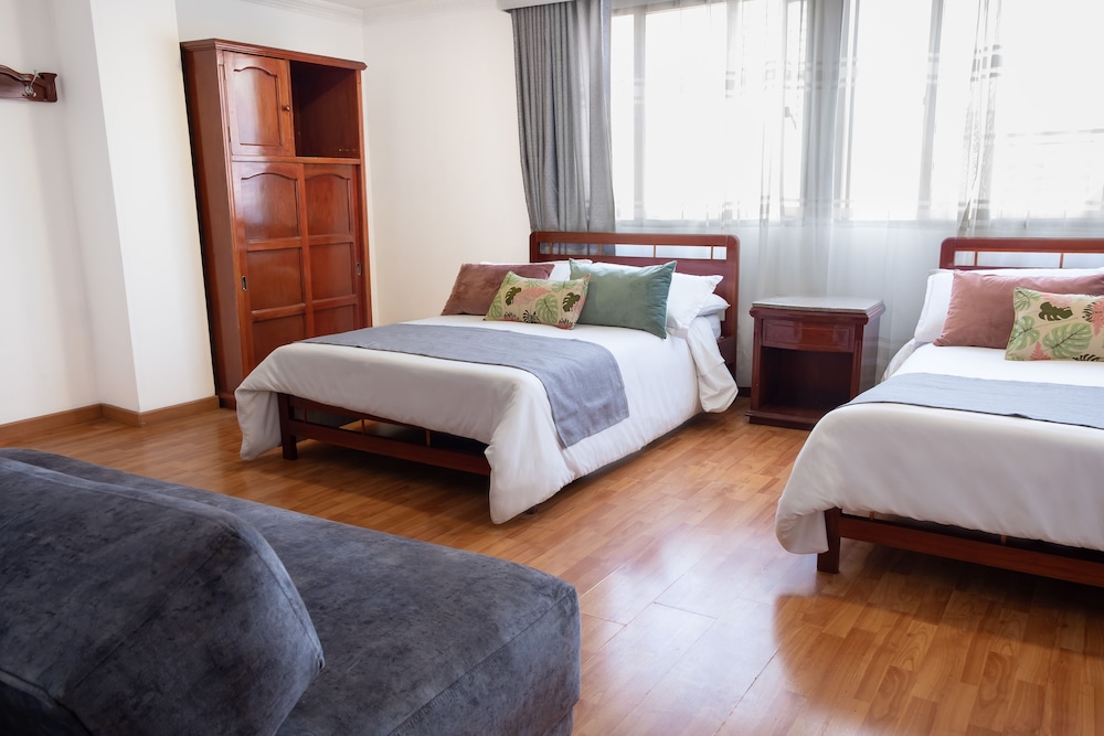 Room, 2 Double and Twin Beds، Ayenda 1066 Virrey Centro 4/8