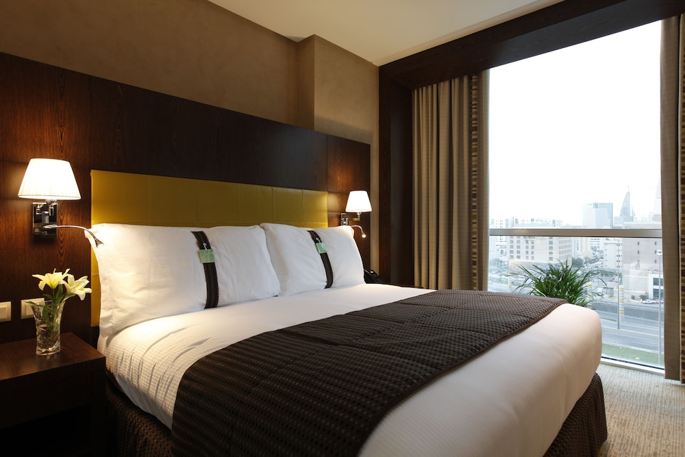 PREMIUM, KING BED, SMOKING