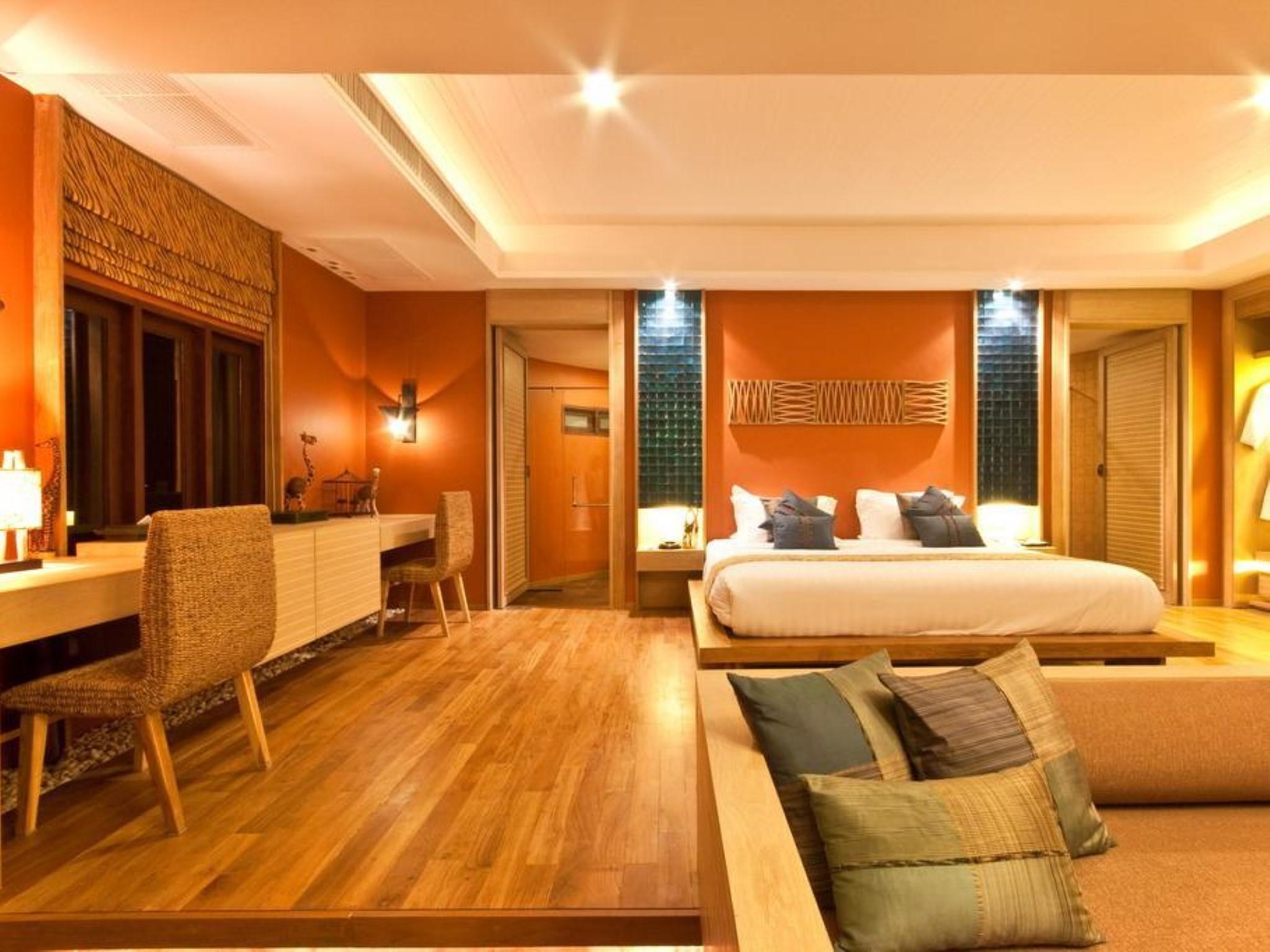 Montis, Suite, King Bed, Sofa