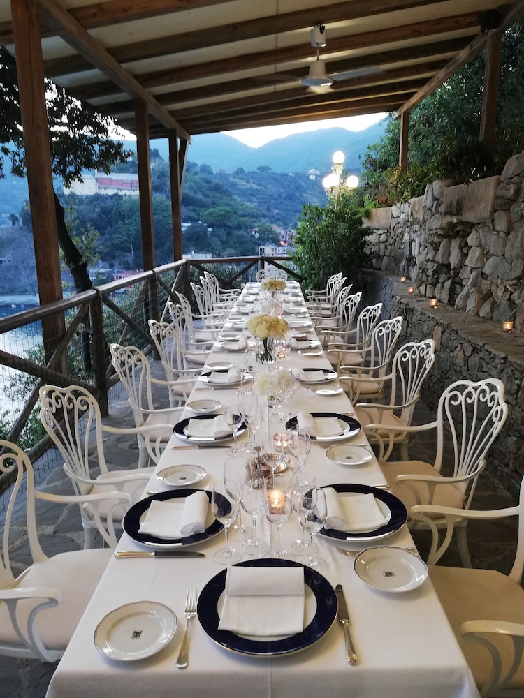 Hotel Porto Roca 26/38