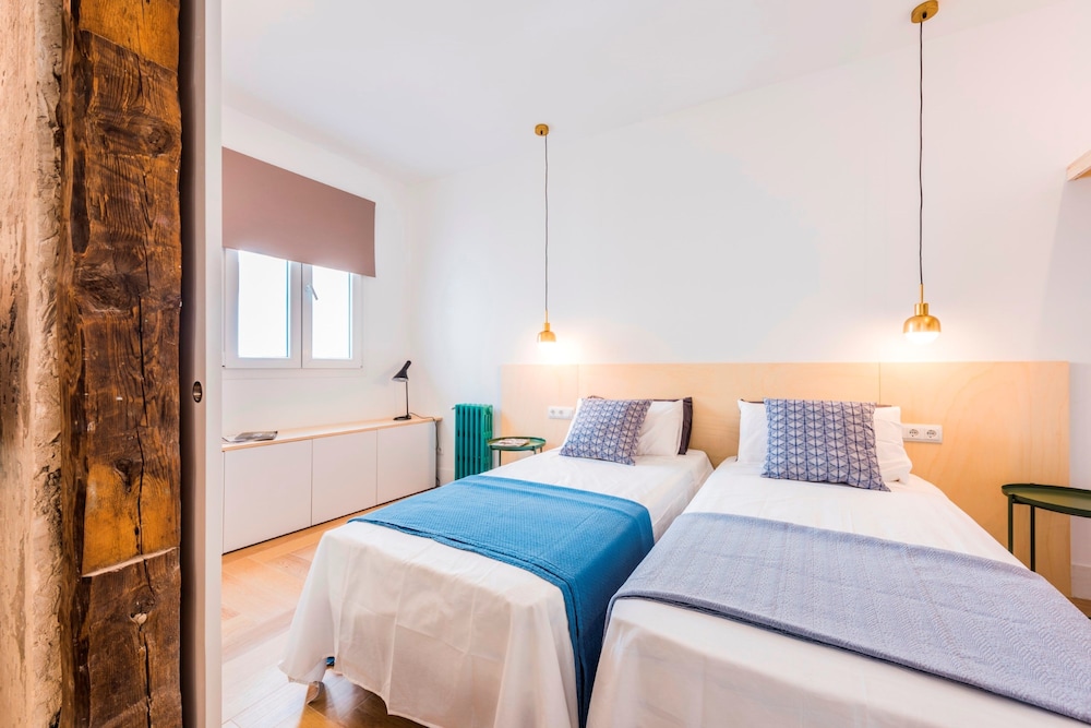 Be Mate Gran Via Suites 12/50