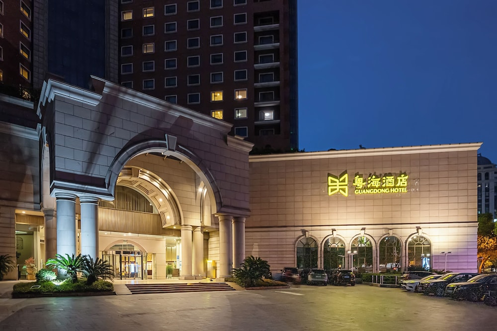 Guangdong Hotel Shanghai 5/38