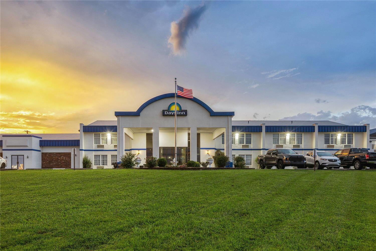 Days Inn by Wyndham Madisonville 16/17