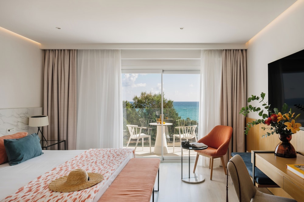 SUPERIOR, SEA VIEW