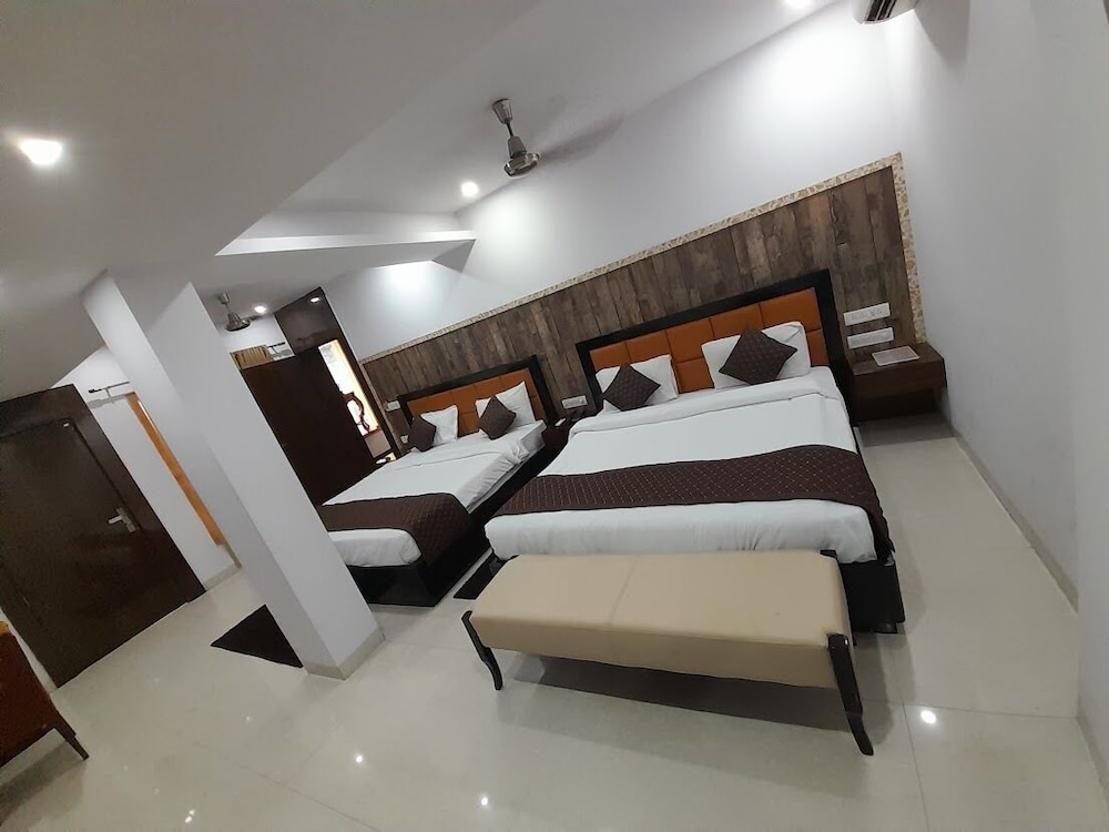Hotel Goa Continental 16/44